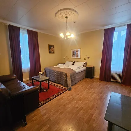 Eides Hotel *